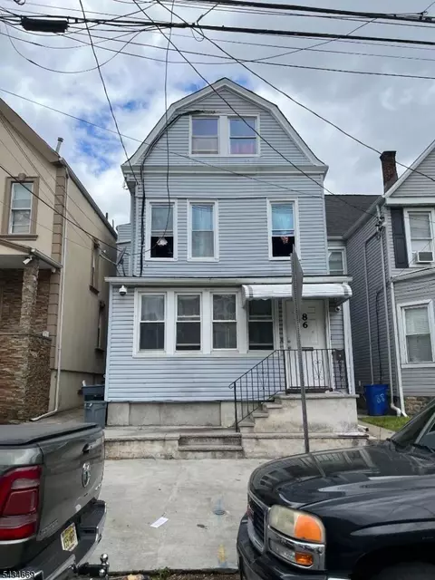 86 Oraton St, Newark, NJ 07104