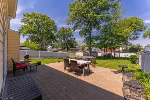 884 Peach Tree Rd, Union, NJ 07083 photo 22