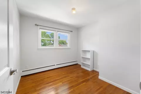 884 Peach Tree Rd, Union, NJ 07083 photo 19