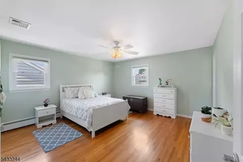 884 Peach Tree Rd, Union, NJ 07083 photo 13