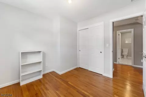 884 Peach Tree Rd, Union, NJ 07083 photo 20