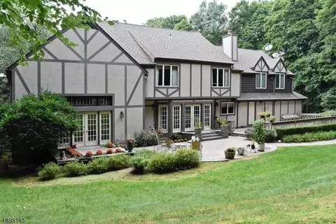 23 Andrea Ct, Sparta, NJ 07871