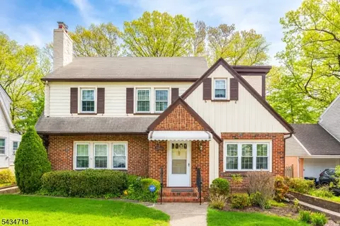 27 Glen Rd, West Orange, NJ 07052