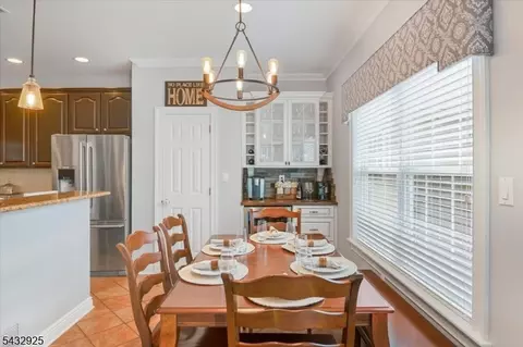 11 Queens Ln, Wayne, NJ 07470 photo 12