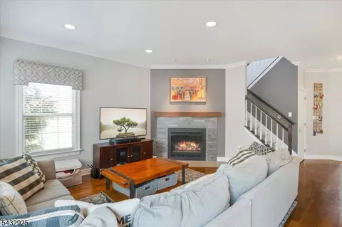 11 Queens Ln, Wayne, NJ 07470 photo 6
