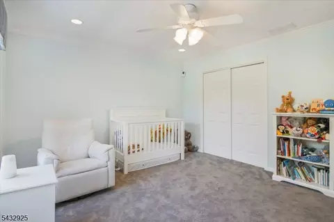 11 Queens Ln, Wayne, NJ 07470 photo 22