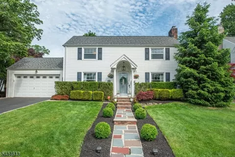 34 Coolidge Ave, West Caldwell, NJ 07006