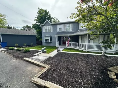 10 Church Ln, Towaco, NJ 07082