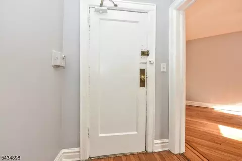 Entry Way - 303 Hamilton Pl #A4, Hackensack, NJ 07601 photo 2 of 2