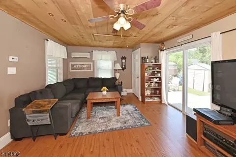 28 Makemoney Ave, Haskell, NJ 07420 photo 12