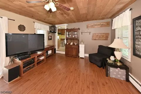 28 Makemoney Ave, Haskell, NJ 07420 photo 11