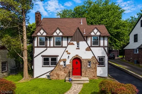 6 Norfolk Ave, Maplewood, NJ 07040