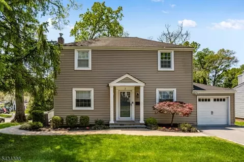 1 Sheridan Rd, Livingston, NJ 07039