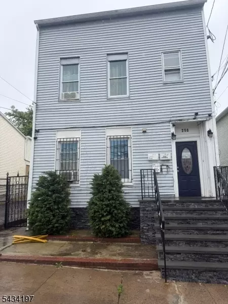 256 Van Houten St, Paterson, NJ 07501