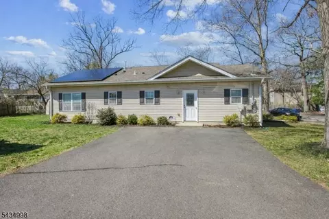 3 Newark Ave, Spotswood, NJ 08884