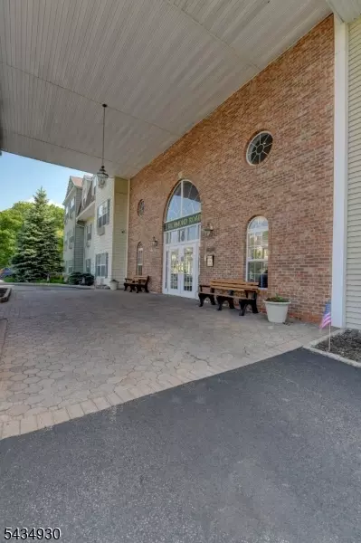 2312 Richmond Rd #312, West Milford, NJ 07480
