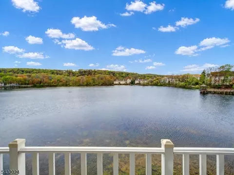 14 Lagoon Way, Roxbury Twp, NJ 07852