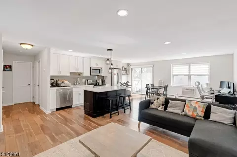 20 Jefferson St #A8, Hackensack, NJ 07601