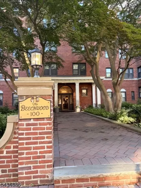100 Prospect Ave #H, Hackensack, NJ 07601
