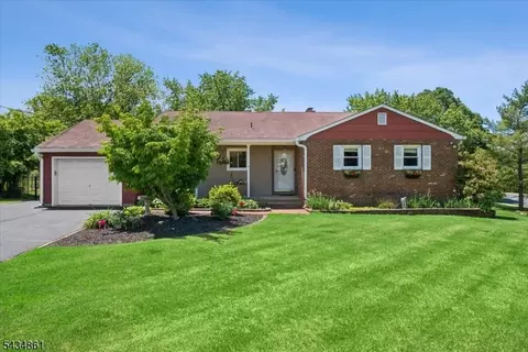 68 Voorhees Corner Rd, Flemington, NJ 08822