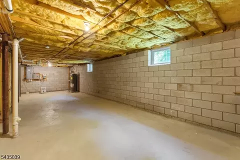 45 Kearney St, Dover, NJ 07801 photo 24