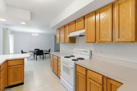 45 Kearney St, Dover, NJ 07801 photo 10
