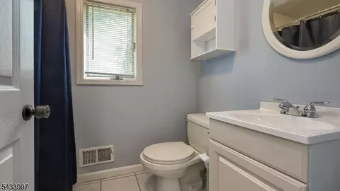 42 Stirling Ln, Wayne, NJ 07470 photo 24