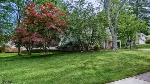 42 Stirling Ln, Wayne, NJ 07470 photo 32