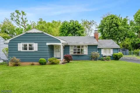300 Arnold Ave, North Plainfield, NJ 07063