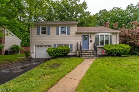 841 Colonial Arms Rd, Union, NJ 07083