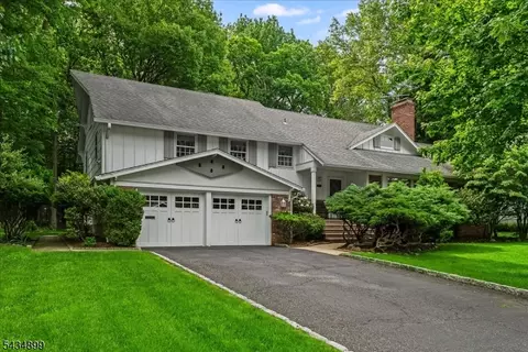 1110 Minisink Way, Westfield, NJ 07090