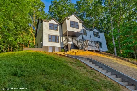 90 Chestnut St, Morristown, NJ 07960