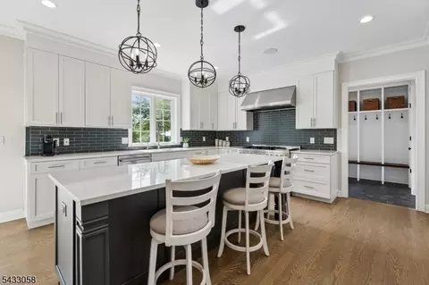 27 Wardle Ave, Berkeley Heights, NJ 07922 photo 8