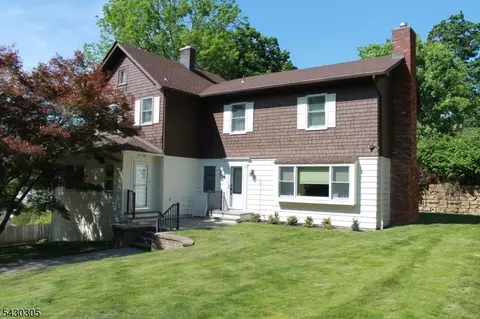 59 Molly Stark Dr, Morristown, NJ 07960
