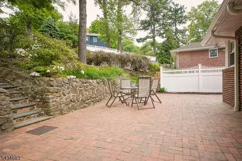 Exterior - 106 Division Ave, Summit, NJ 07901 photo 6 of 10