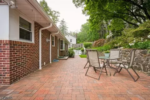 106 Division Ave, Summit, NJ 07901 photo 33
