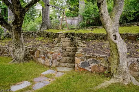 Exterior - 106 Division Ave, Summit, NJ 07901 photo 7 of 10