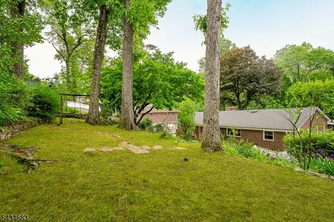 Exterior - 106 Division Ave, Summit, NJ 07901 photo 9 of 10