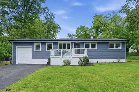 36 Ruth St, Stanhope, NJ 07874