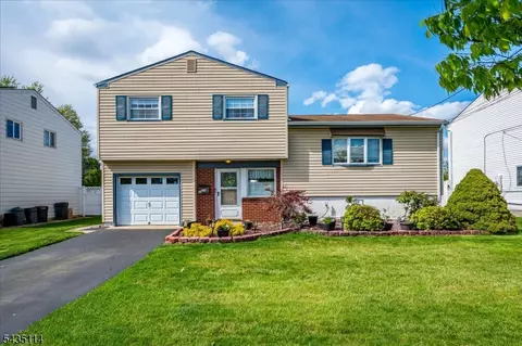 26 Stima Ave, Carteret, NJ 07008
