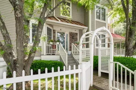 4 The Arbors, New Providence, NJ 07974