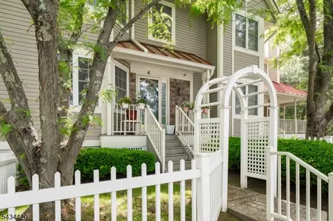 4 The Arbors, New Providence, NJ 07974