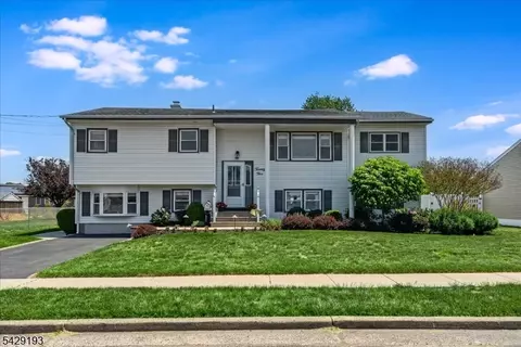 25 Louise Dr, Manville, NJ 08835