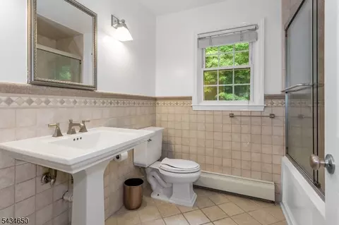 596 Terhune Dr, Wayne, NJ 07470 photo 35