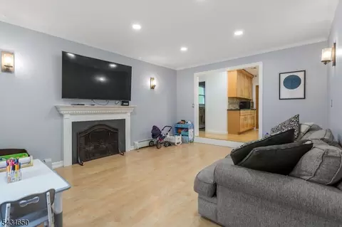 596 Terhune Dr, Wayne, NJ 07470 photo 21