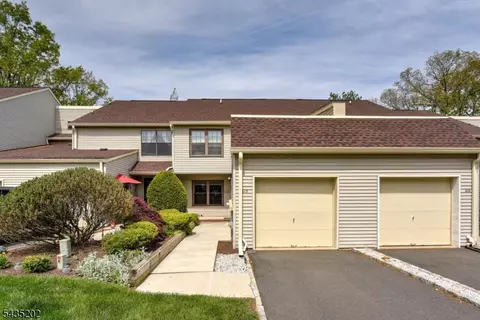 615 Revere Ct, Flemington, NJ 08822