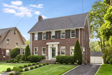 39 Kendal Ave, Maplewood, NJ 07040