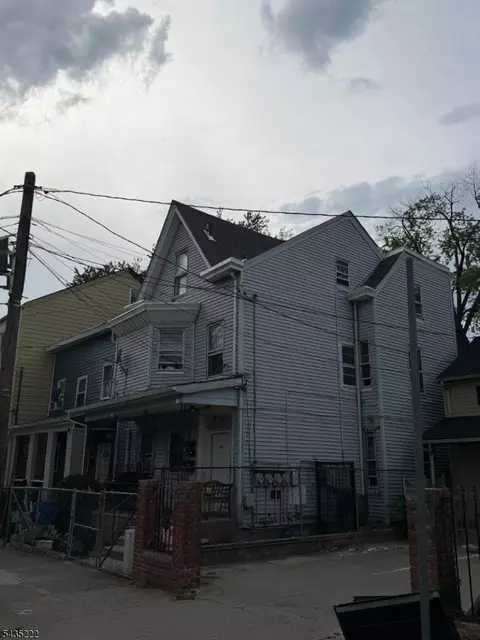 141 Park Ave, Paterson, NJ 07501