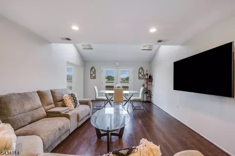 116 Peach St, Avenel, NJ 07001