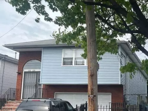 136-138 N 13th St, Newark, NJ 07107